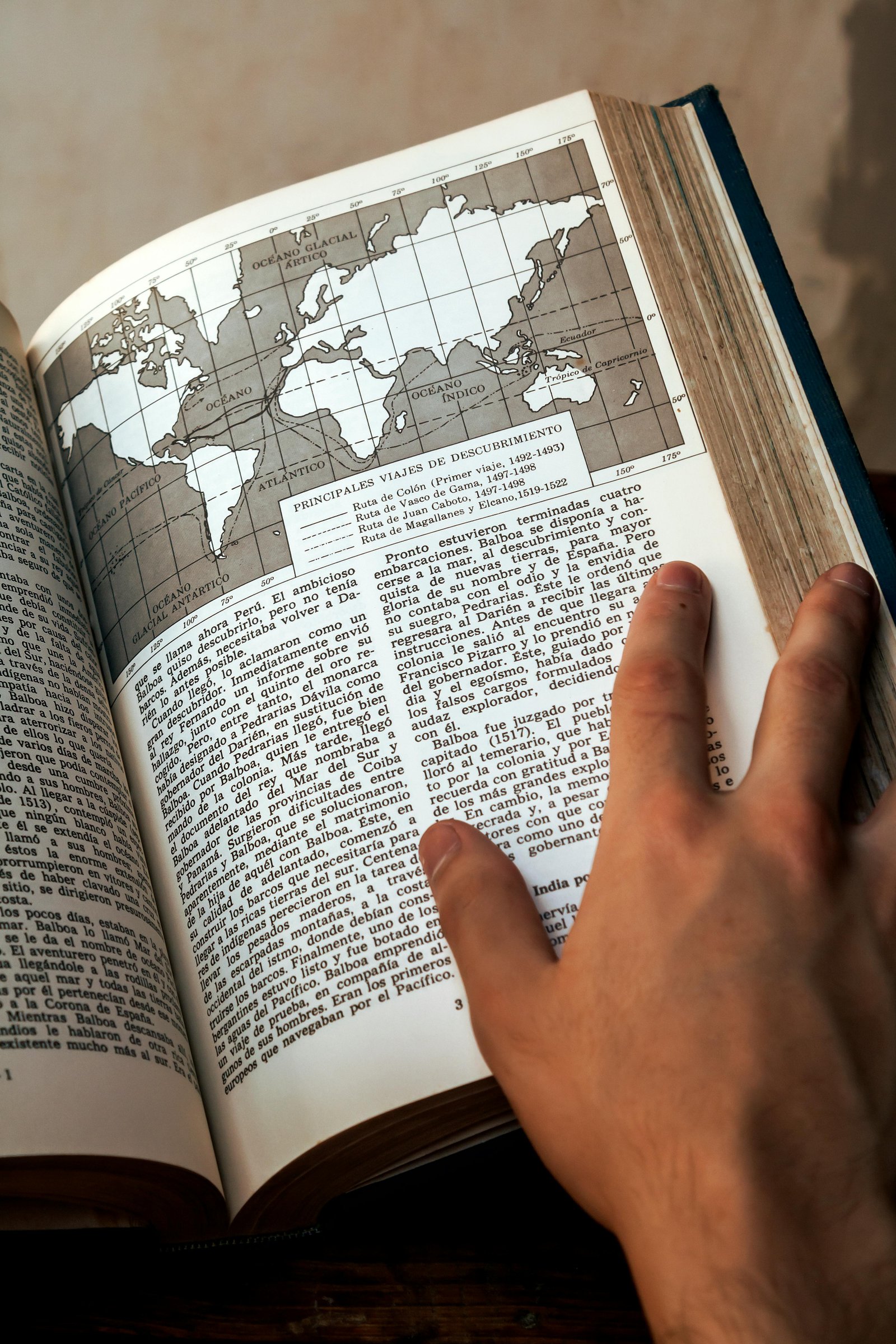 The Backbone of Truth: Bibliography in Non-Fiction