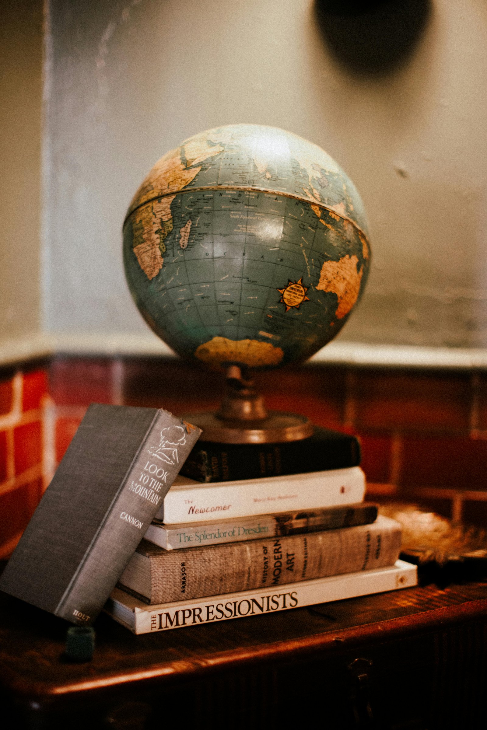 5 Strategies to Market Your Hardcopy Book Globally